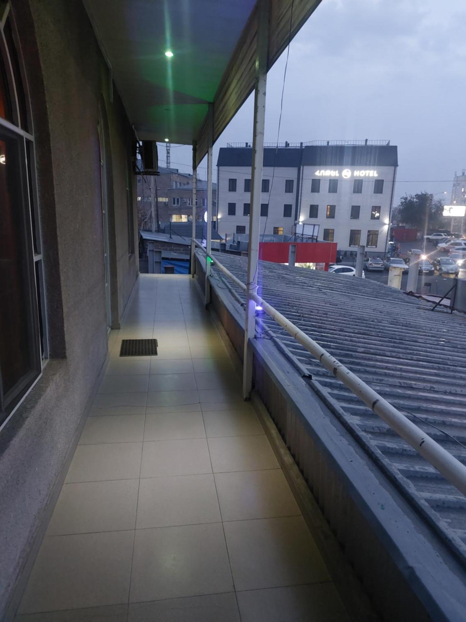 Rp Hotel- Hostel エレバン エクステリア 写真